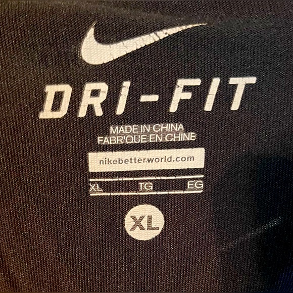 Lebron James Nike T-Shirt Men's Casual Black Short Sleeve- Size: XL - Pre Owned - Picture 4 of 4